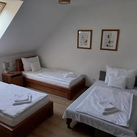Esterhazy Fogado Guest house Gant
